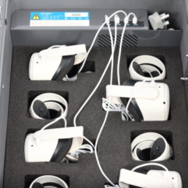 LapCabby VR Headset USB Charging Case for VR Headsets - Up to 4 VR Headsets - Vertical 5 Product image of LAPCABBY GOCABVR – VR Headset USB Charging Case for VR Headsets - Up – Image 5