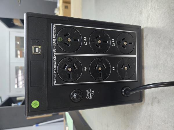 PowerShield PSD1600 Defender 1600VA / 960W Line Interactive Tower UPS with AVR, Hot Swappable Batteries, 2 Year Advanced Replacement Warranty 3 Product image of POWERSHIELD PSD1600 – Defender 1600VA 960W Line Interactive Tower UPS – Image 3