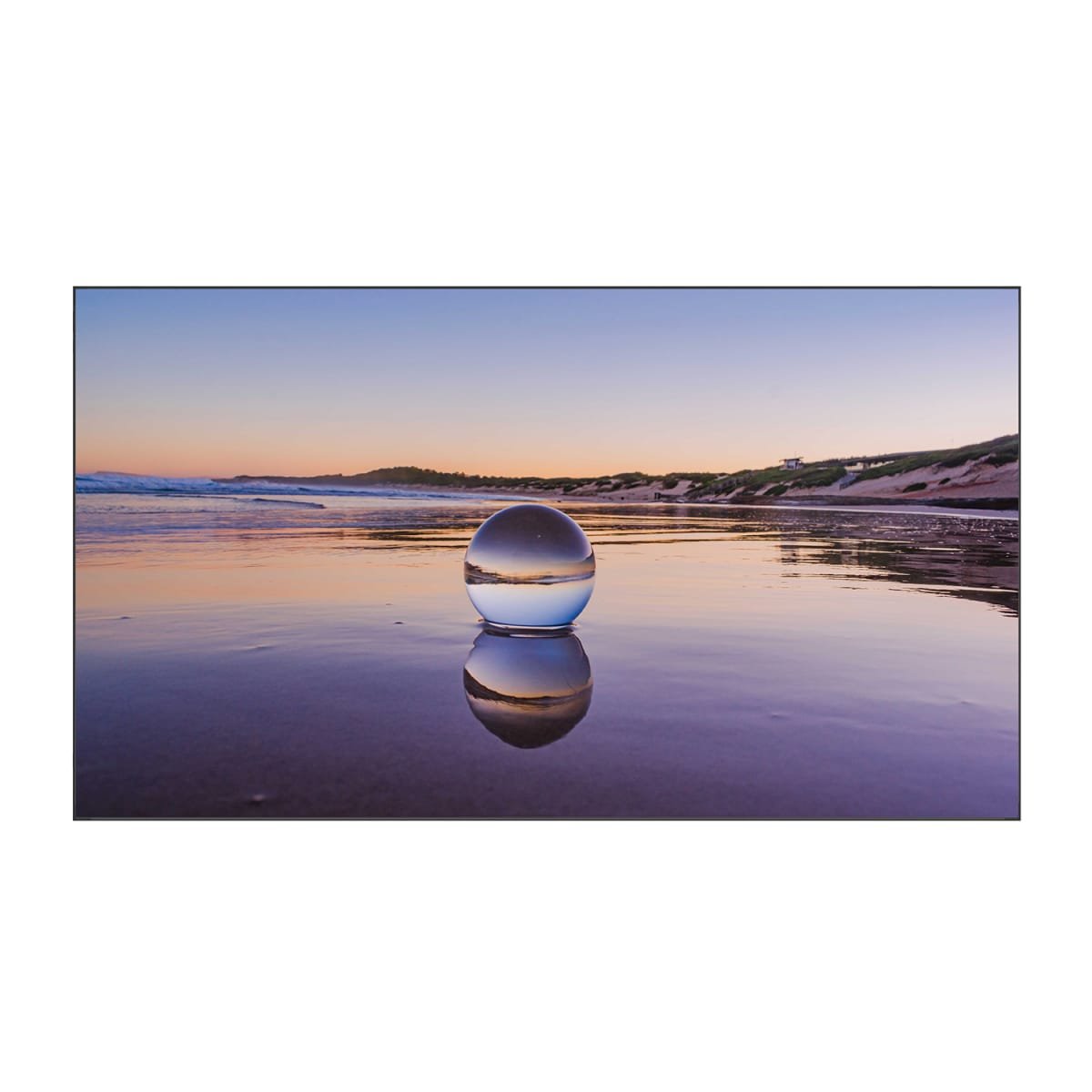 Hisense 46VW25E Commercial Video Wall Panel | Large-Format Tiled Display Infrastructure 9 Hisense 46VW25E close-up of bezel edge and panel surface texture