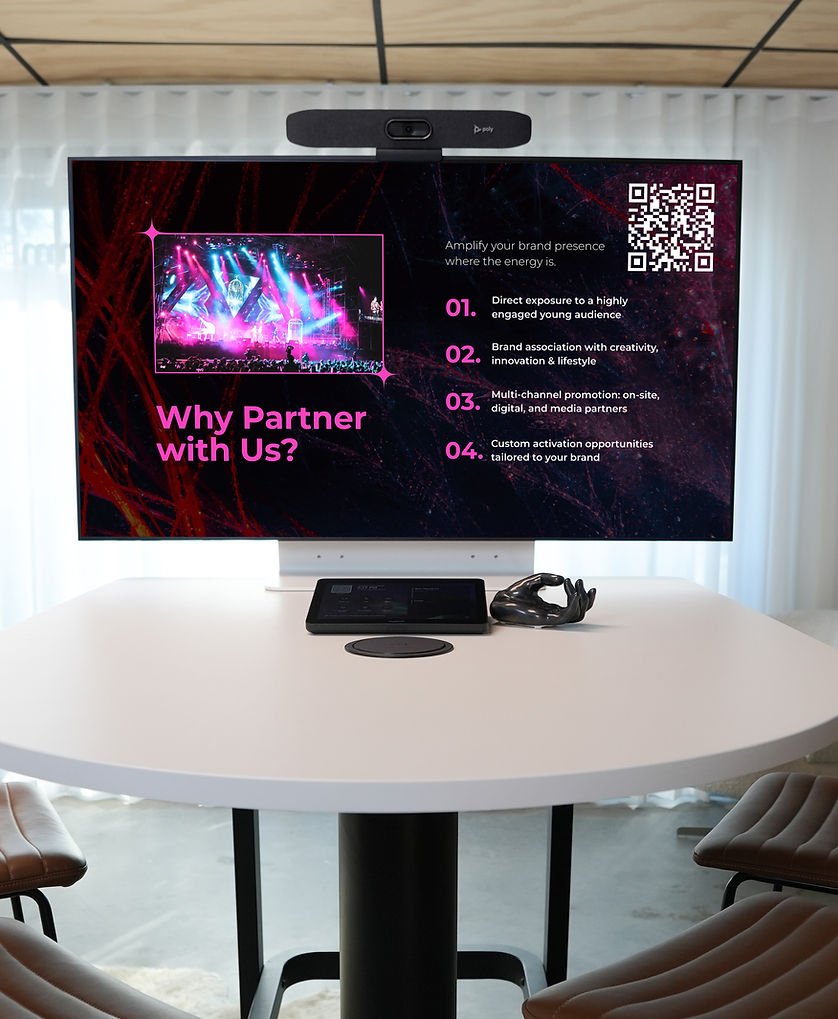 CommBox Meeting Room Display Gen 2 65 Inch | CBD65MRG2 4 CommBox Meeting Room Display Gen 2 65 Inch — corporate boardroom